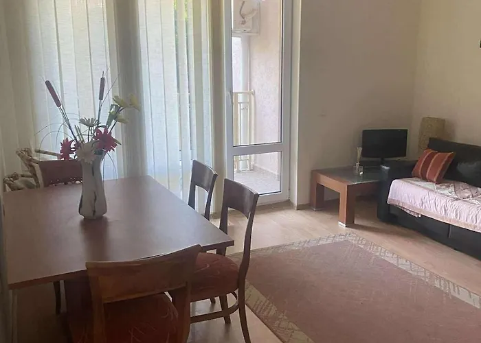 Ground Floor, 2-bed Lejlighed Sunny Beach